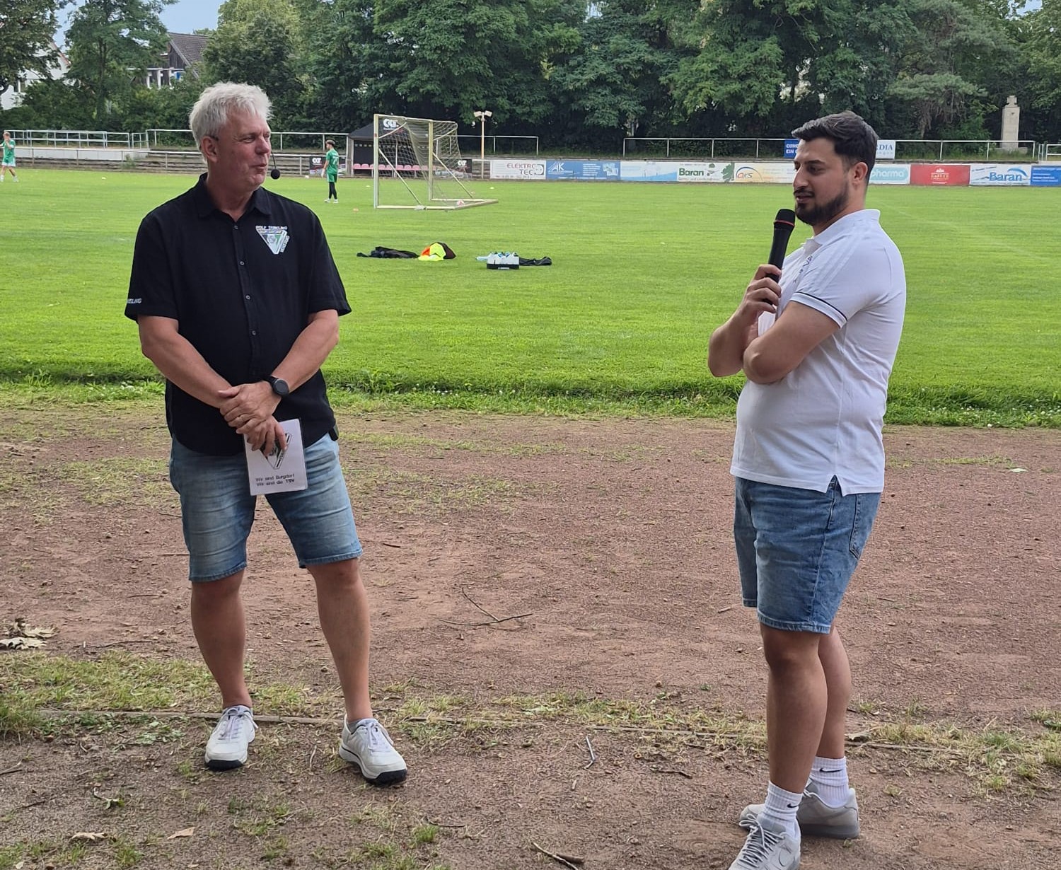 Interview am Spielfeldrand