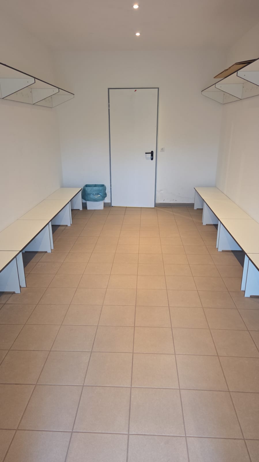 Modernisierte Umkleidekabine