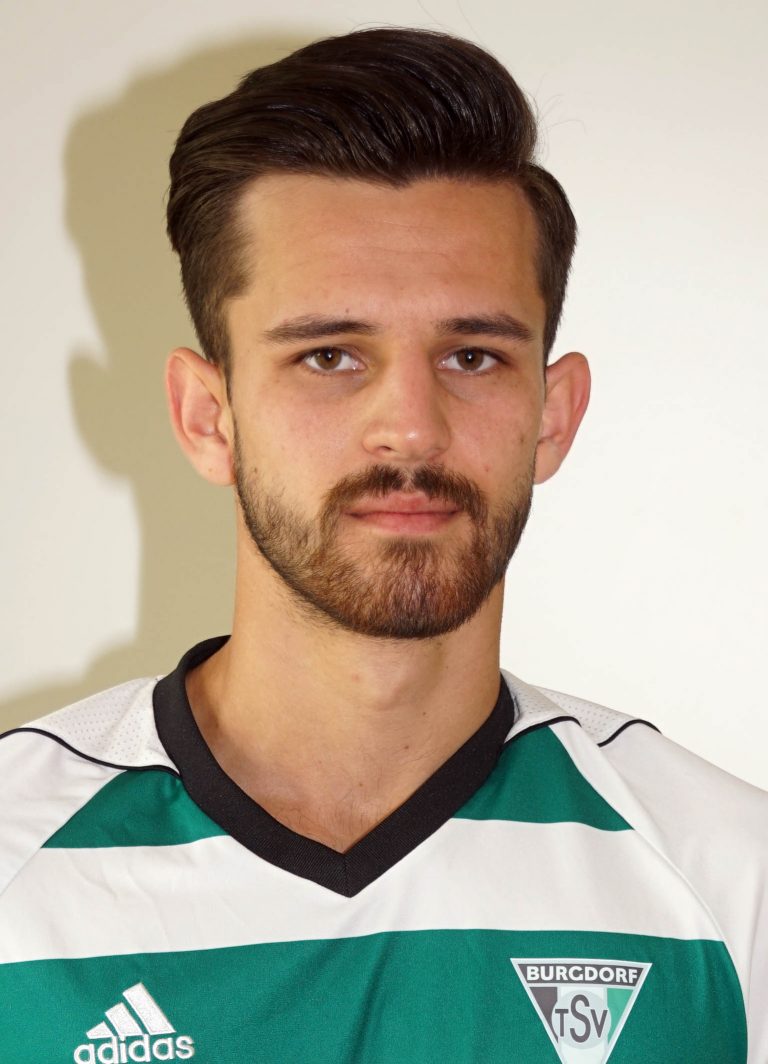 33 Dimitrij Gottfried (1)