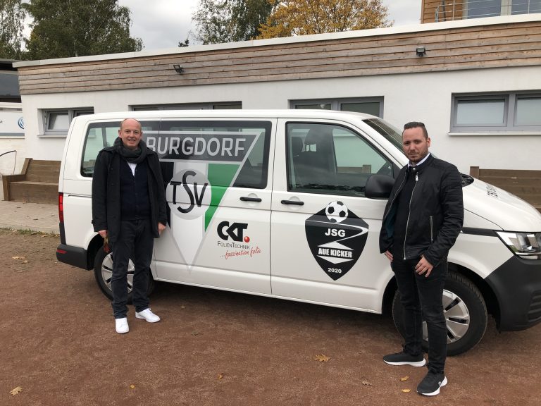 Neuer Jugendbus